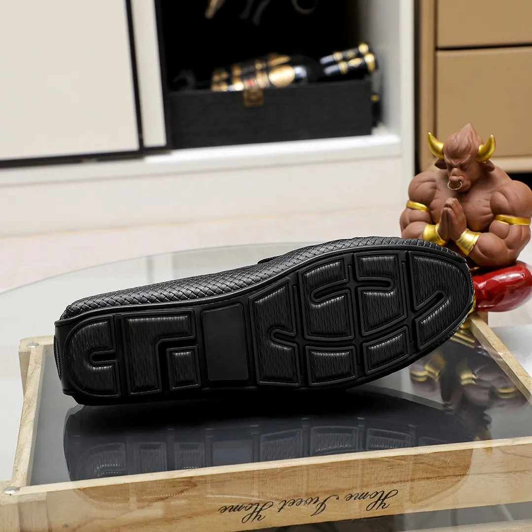 Men's shoes💰360💰💰[FENDI-FENDI] Classic new men's casual slip-on shoes🇨🇳Counter quality, original 1:1 high-quality workmanship💯The upper is made of imported first-layer cow Leather, 🐷leather lining, fashionable lazy beanie design 🌴casual Loaf style, with original raw rubber wear-resistant outsole 🌾definitely high-end and classy, only for drivers 🍀A must-have for trendy men, @@optional! 🍓Code number 38-45 (46🉑️customized, non-returnable and non-exchangeable)